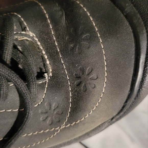 Keen Casual tennis shoes 7.5 - Picture 3 of 6